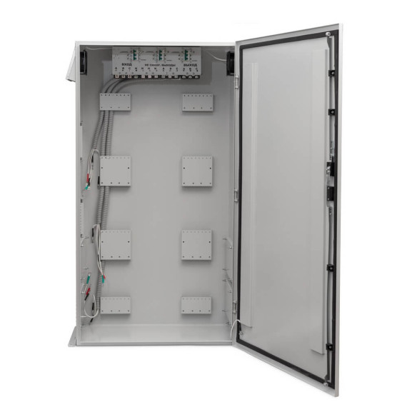 Всепогодный шкаф для трех однофазных стабилизаторов TOP, PRIME